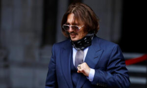 Johnny Depp en juicio en Inglaterra en julio de 2020